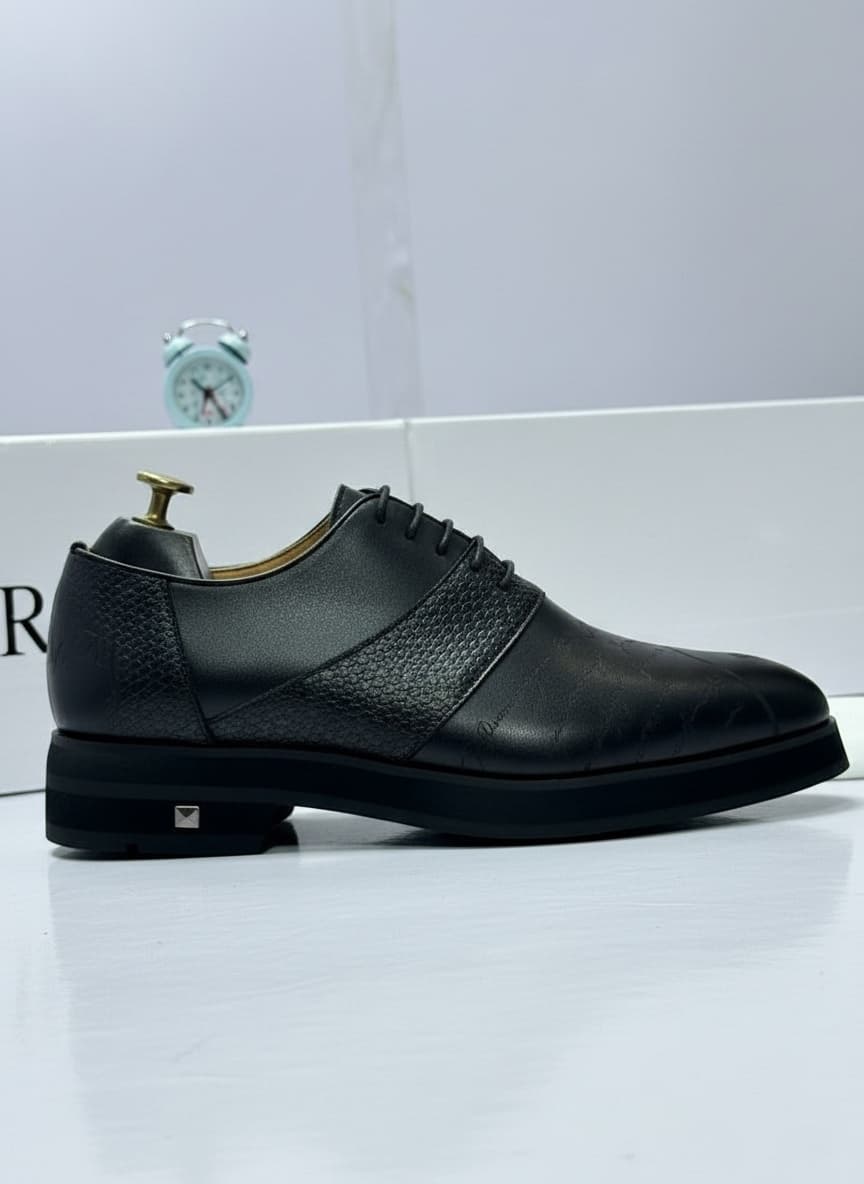 Men's Black Lace-Up Platform Dress Shoes with Script and Textured Vamp